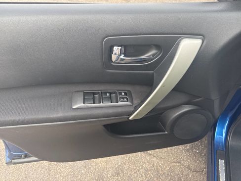 Used 2010 Nissan Rogue S w/ 360 Degree Value Pkg image 19