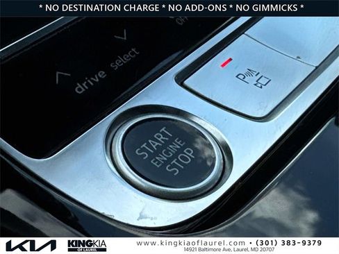 Used 2022 Audi A8 L 3.0T image 12