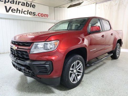 Used 2022 Chevrolet Colorado W/T w/ Custom Special Edition image 2