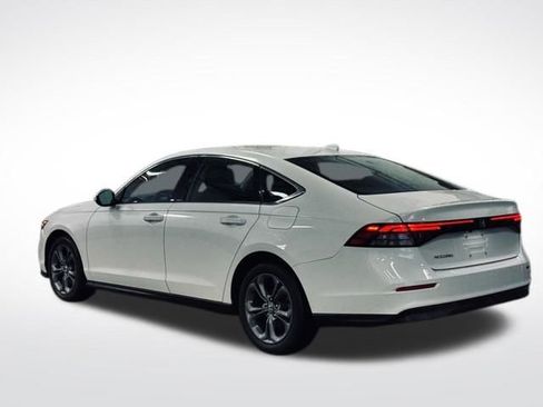 Used 2024 Honda Accord EX image 8