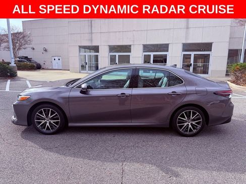 Used 2024 Toyota Camry XLE image 4