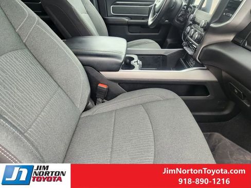 Used 2018 Toyota 4Runner Limited AWD/4WD image 16