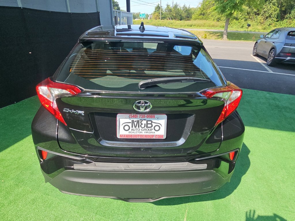 Used 2021 Toyota C-HR LE FWD image 5