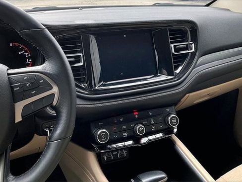 Used 2021 Dodge Durango SXT image 9