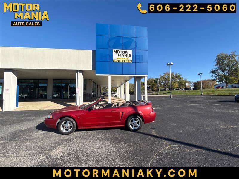 Used 2003 Ford Mustang Convertible RWD image 1