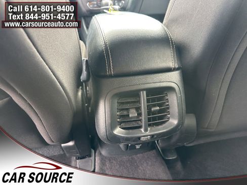 Used 2016 Jeep Cherokee Latitude w/ Comfort/Convenience Group AWD/4WD image 13