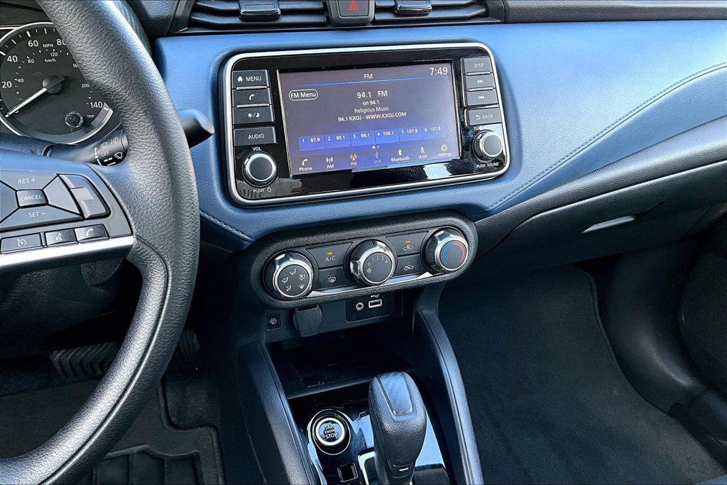 Used 2025 Nissan Versa SV w/ Trunk Package FWD image 8