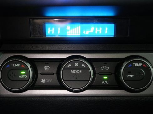 Used 2023 Toyota Tacoma SR5 image 18