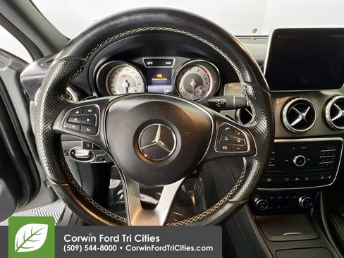 Used 2016 Mercedes-Benz GLA 250 4MATIC image 8