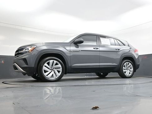 Used 2022 Volkswagen Atlas Cross Sport SE w/ Panoramic Sunroof Package image 41