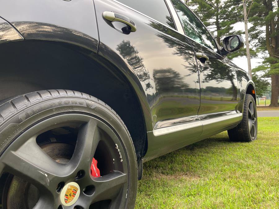 Used 2005 Porsche Cayenne Turbo AWD/4WD image 10