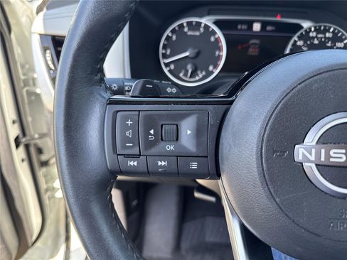 Used 2023 Nissan Rogue SL w/ SL Premium Package FWD image 21