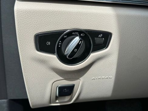 Used 2022 Mercedes-Benz E 350 Sedan image 30