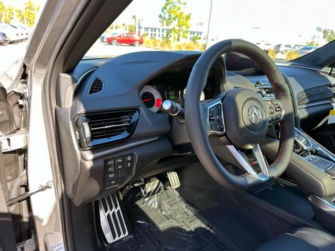 Used 2025 Acura RDX A-Spec image 19