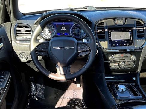 Used 2023 Chrysler 300 S image 5
