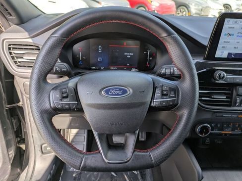 Used 2025 Ford Escape ST-Line image 15