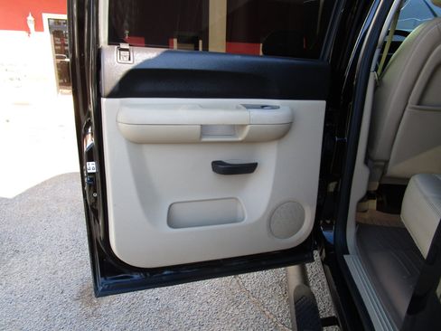 Used 2011 GMC Sierra 1500 SLE w/ Power Tech Package image 19