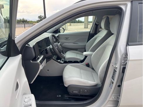 Used 2024 Hyundai Kona SEL FWD image 10