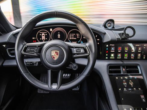 Certified 2025 Porsche Taycan 4S AWD/4WD image 12