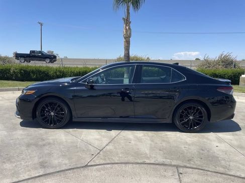 Used 2024 Toyota Camry XSE FWD image 5