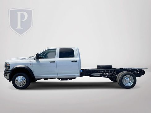 New 2026 RAM 5500 Tradesman w/ Chrome Appearance Group AWD/4WD image 5