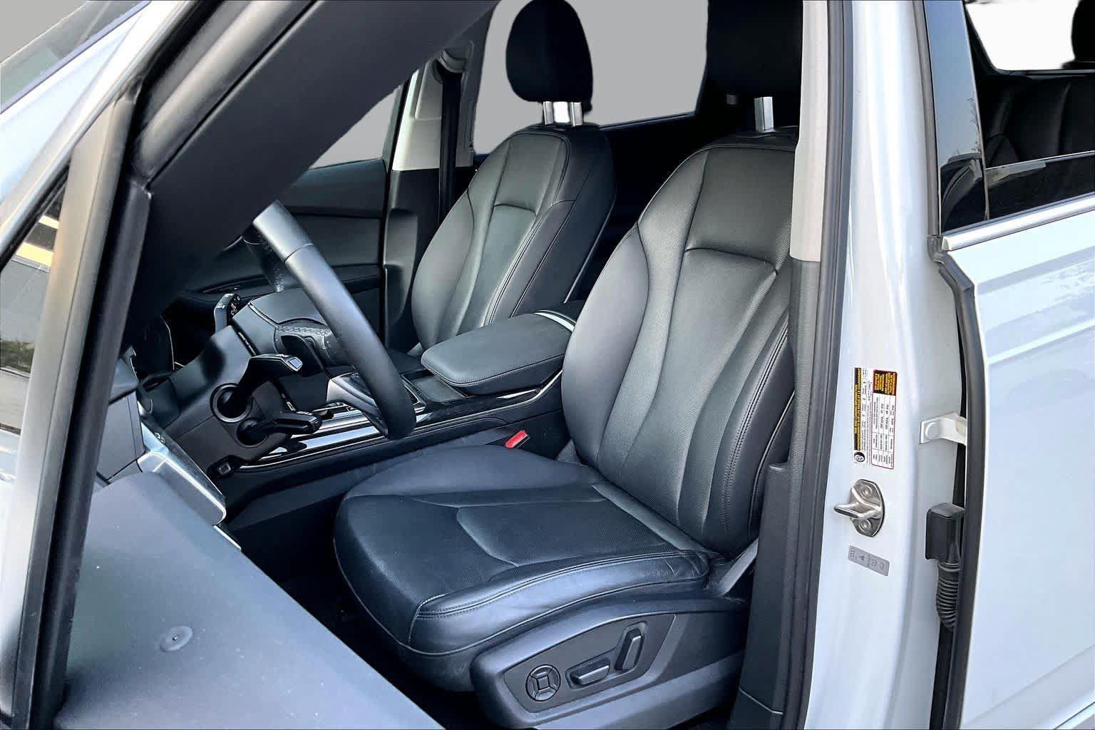 Used 2023 Audi Q7 3.0T Premium Plus AWD/4WD image 7