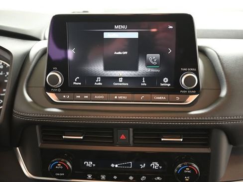 Used 2025 Nissan Rogue SV AWD/4WD image 5