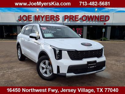 Certified 2025 Kia Sorento LX