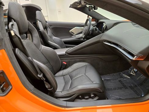 Used 2023 Chevrolet Corvette Stingray Premium Conv w/ Z51 Performance Package RWD image 19