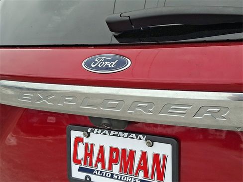 Certified 2023 Ford Explorer Platinum w/ Equipment Group 601A image 31