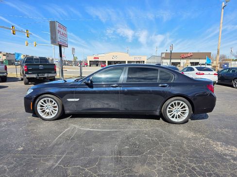 Used 2014 BMW 750Li xDrive image 26