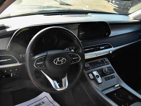 Used 2021 Hyundai Palisade SEL w/ Winter Package AWD/4WD image 16