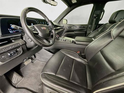 Used 2021 Cadillac Escalade ESV Sport w/ Driver Assist Tech Package AWD/4WD image 5