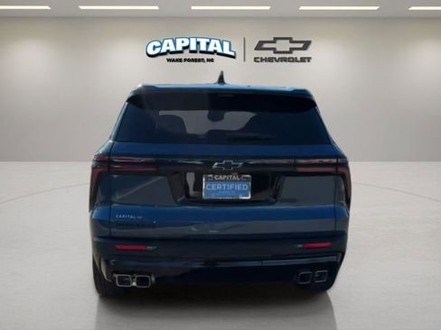 Certified 2026 Chevrolet Traverse LT w/ Midnight/Sport Edition image 4