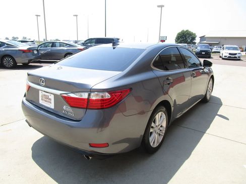 Used 2015 Lexus ES 350 w/ Premium Package FWD image 6