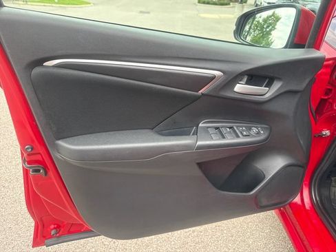 Used 2019 Honda Fit LX image 9