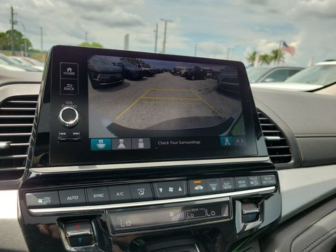 Used 2025 Honda Odyssey EX-L image 30