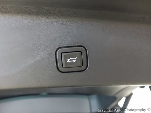 Certified 2026 Cadillac Vistiq Luxury AWD/4WD image 29