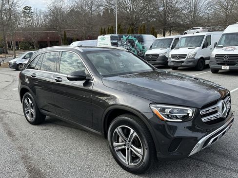 Certified 2022 Mercedes-Benz GLC 300 image 2
