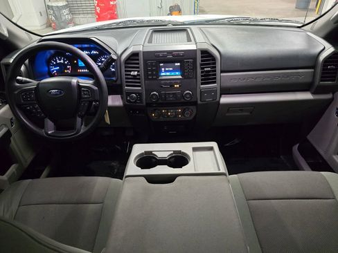 Used 2017 Ford F250 XL w/ STX Appearance Package image 39