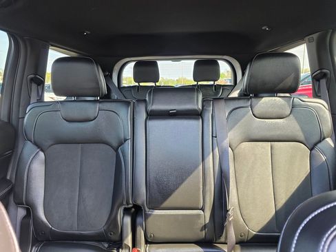 Used 2025 Jeep Grand Cherokee L Altitude image 30