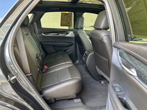 Used 2023 Cadillac XT5 Premium Luxury image 27
