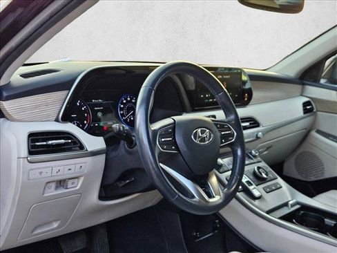 Used 2022 Hyundai Palisade SEL w/ Premium Package FWD image 8