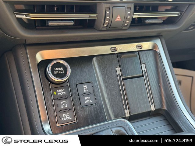 Used 2024 Lexus GX 550 AWD/4WD image 36
