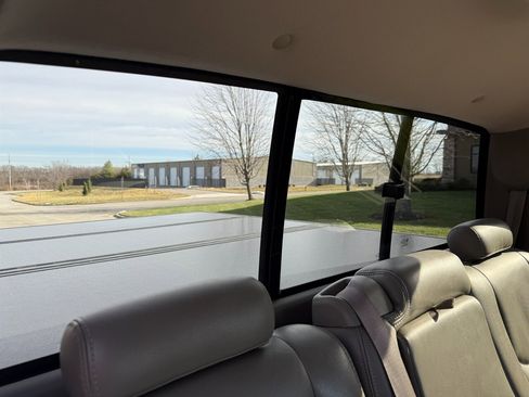 Used 2005 Chevrolet Silverado 2500 LT w/ Heavy-Duty Power Package image 23