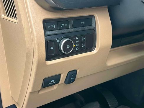 Used 2023 Ford F250 Lariat w/ Tremor Off-Road Package image 28