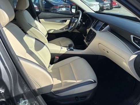 Used 2022 INFINITI QX50 Luxe image 12