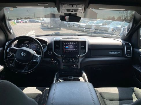 Used 2019 RAM 1500 Big Horn AWD/4WD image 9