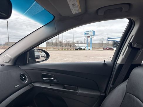 Used 2014 Chevrolet Cruze LT w/ Sun, Sound and Sport Package image 20