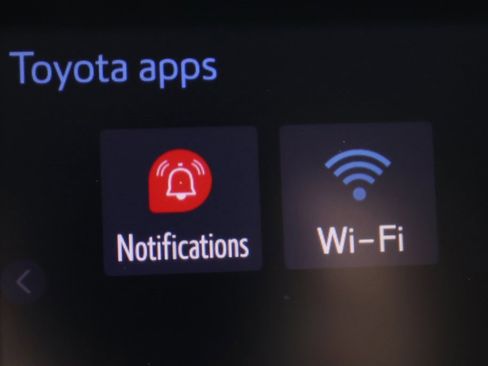 Used 2024 Toyota Camry SE image 28